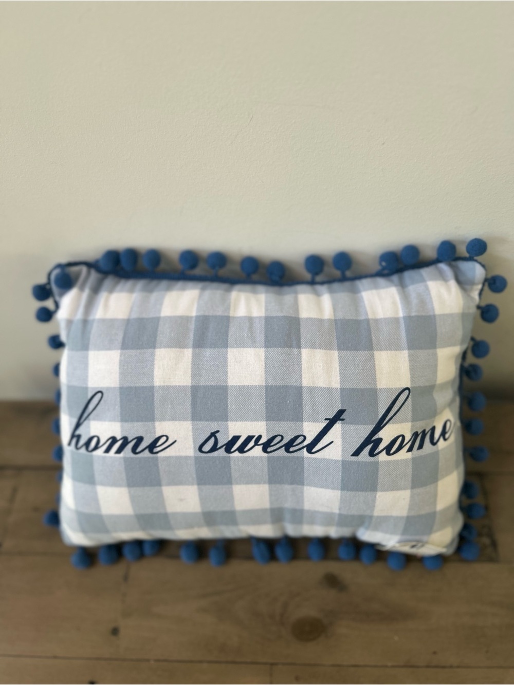 NWT Blue Gingham Home Sweet Home Lumbar Pillow 9x13 Pom Pom Trim - Picture 3 of 4